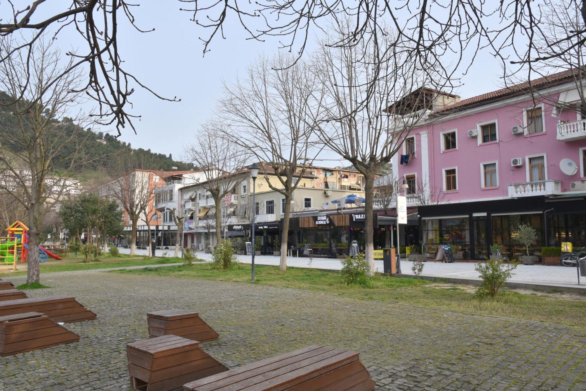 Woodland Apartman Berat Kültér fotó