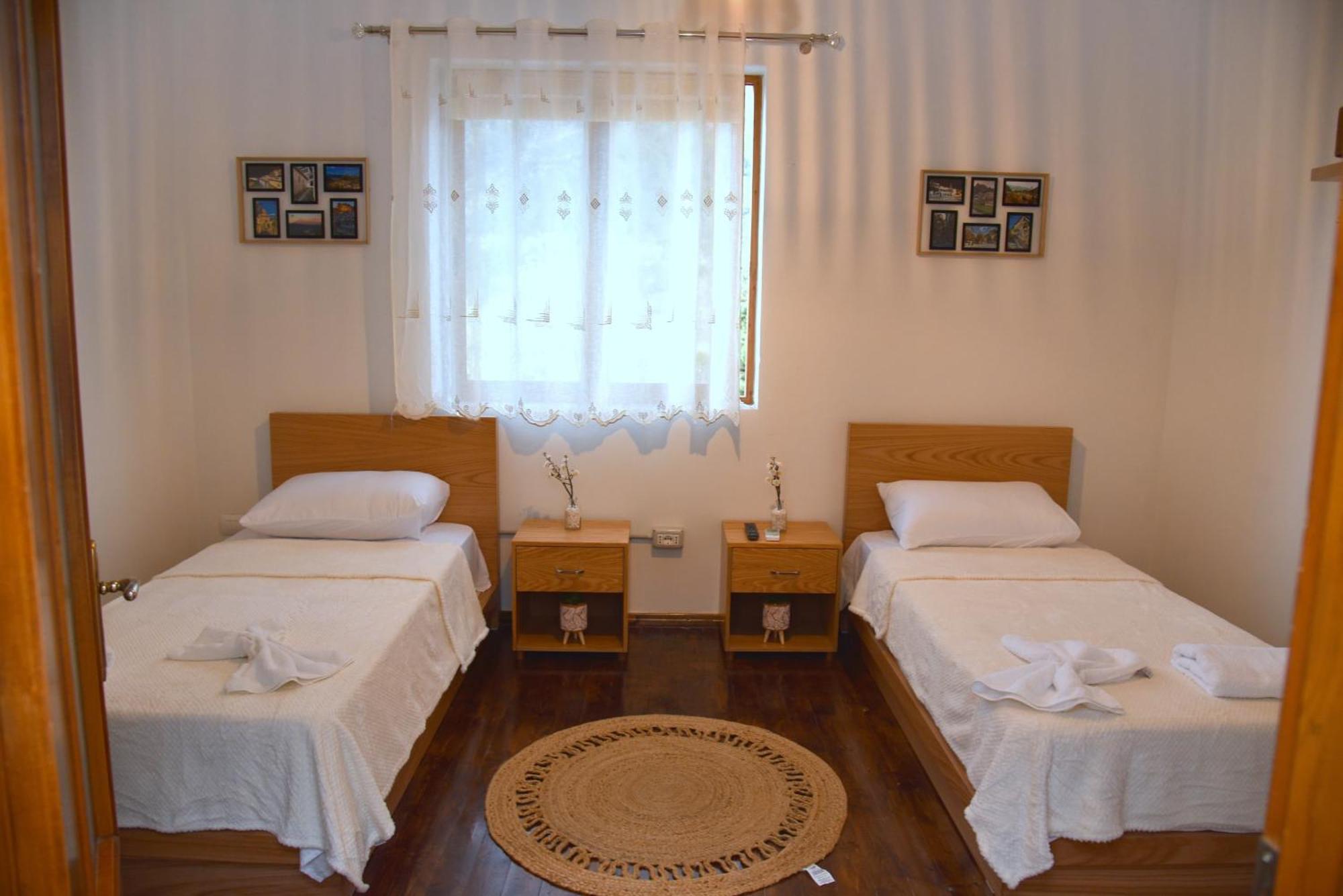 Woodland Apartman Berat Kültér fotó